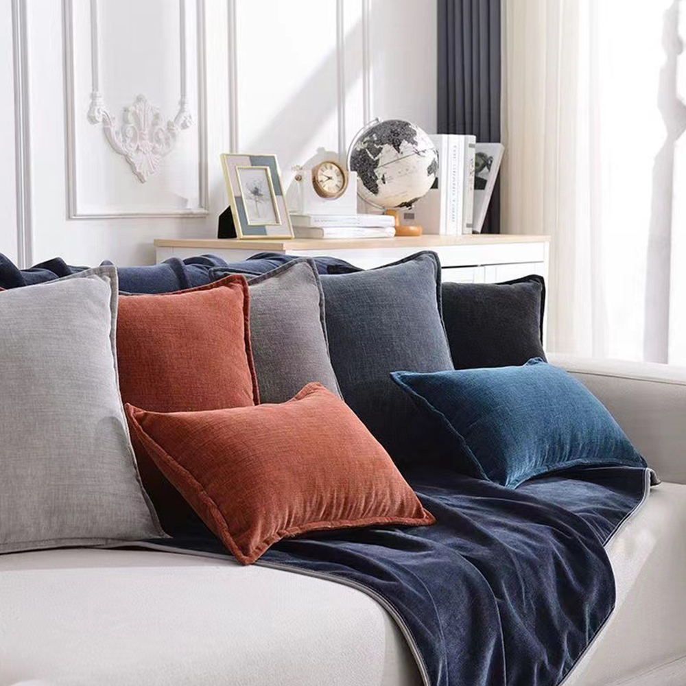 Bantal deko kusyen bertekstur chenille mewah